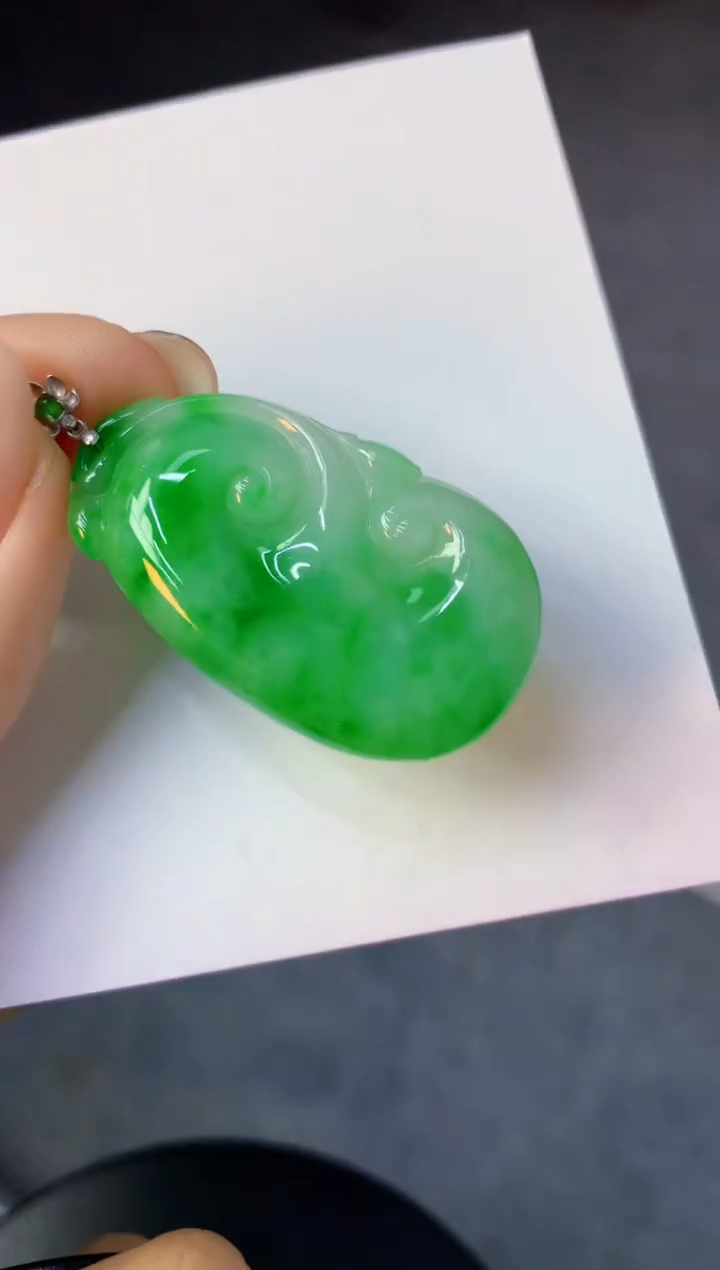 颈饰18K金镶嵌翡翠天然缅甸a货翡翠百元以上9元证书费自理