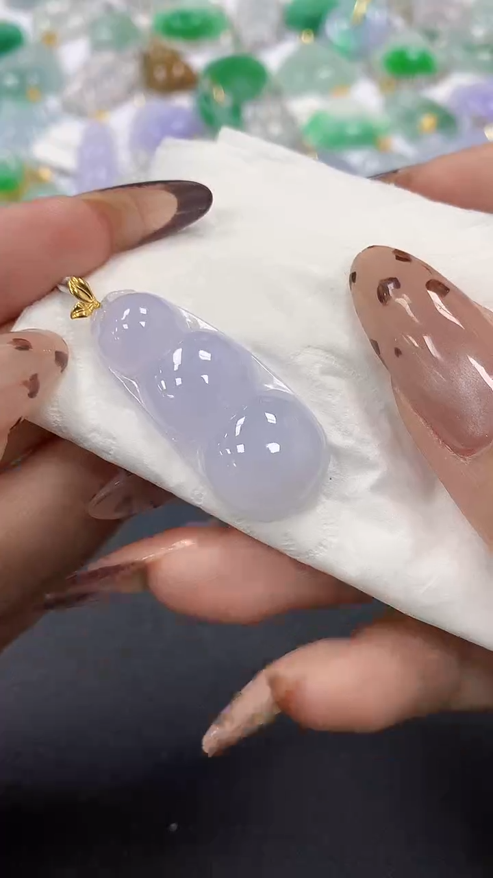 颈饰18K金镶嵌翡翠a货假一赔三支持复检百元上9元证书费自理