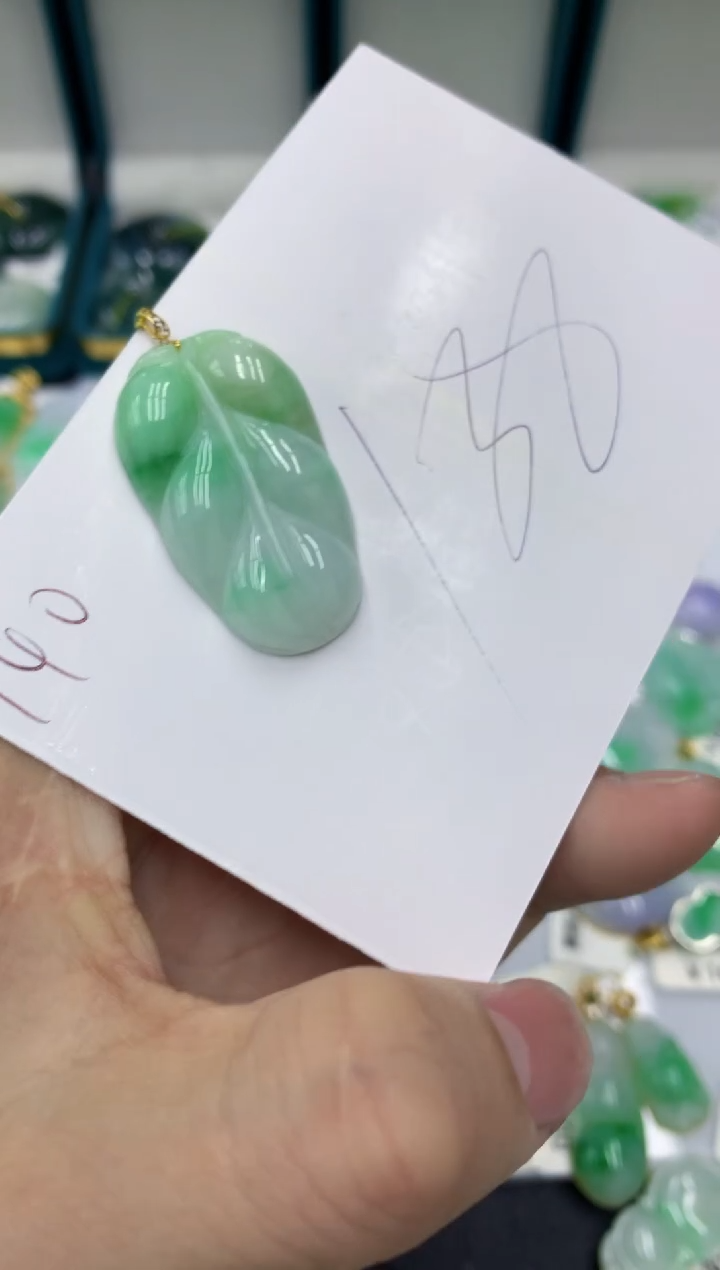 【闪购商品】翡翠颈饰18K金镶嵌11111111111