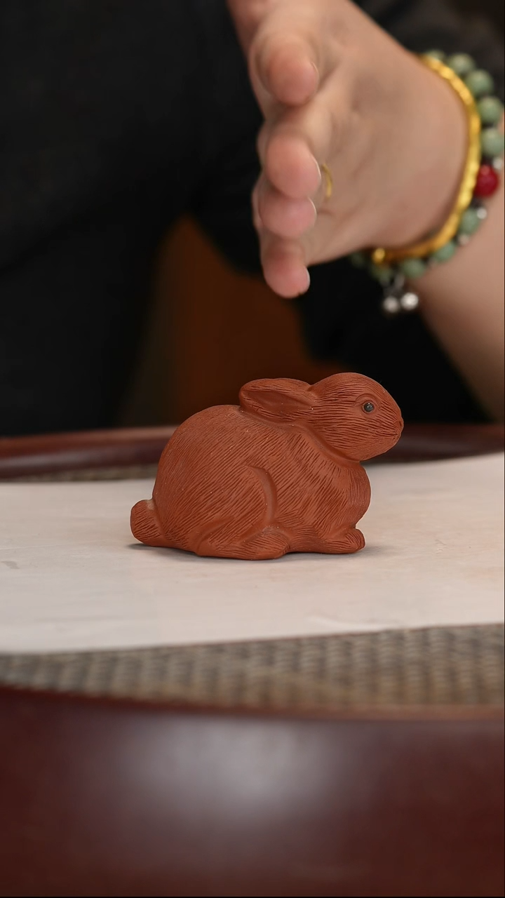 【闪购商品】紫砂茶壶拉毛兔子