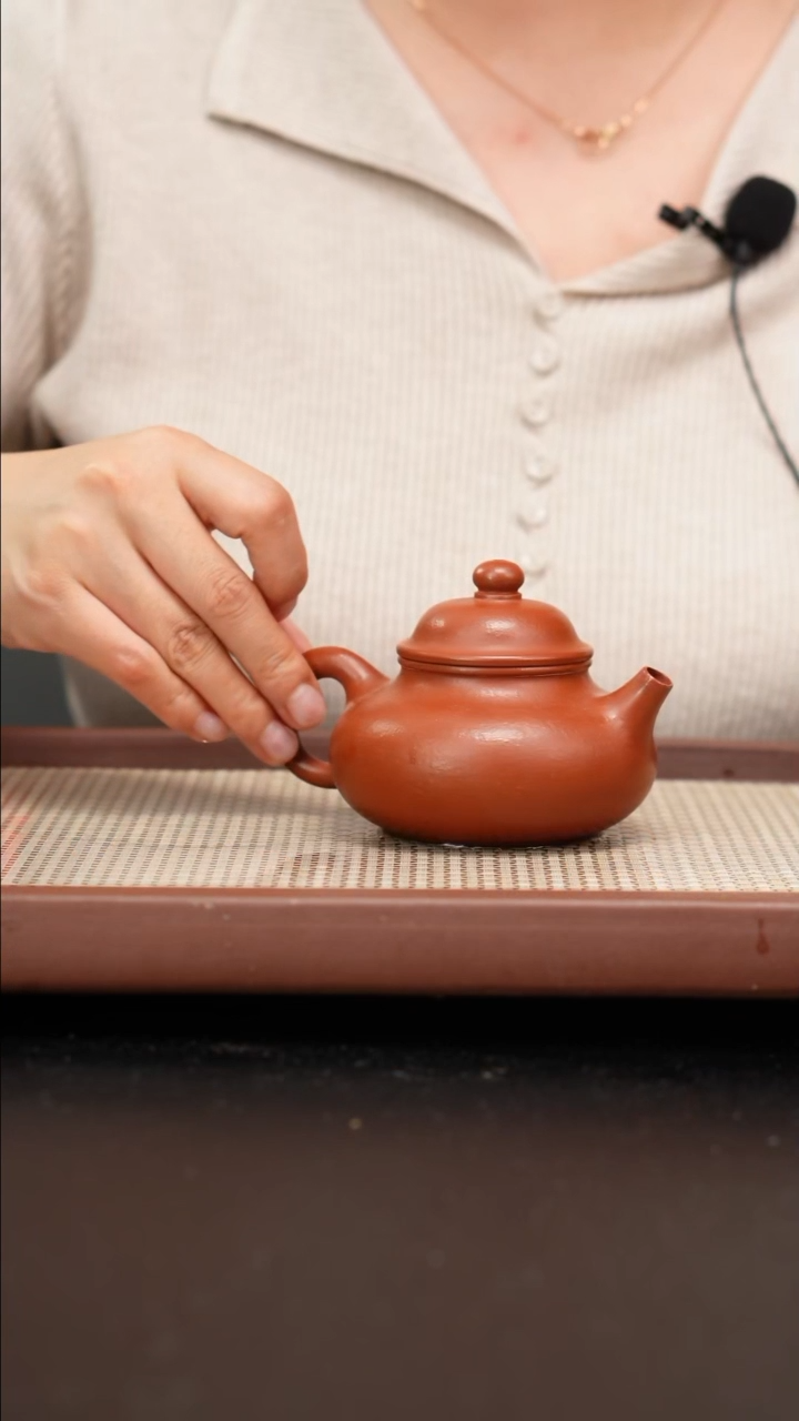 【闪购商品】紫砂茶壶朱泥纳底容天160