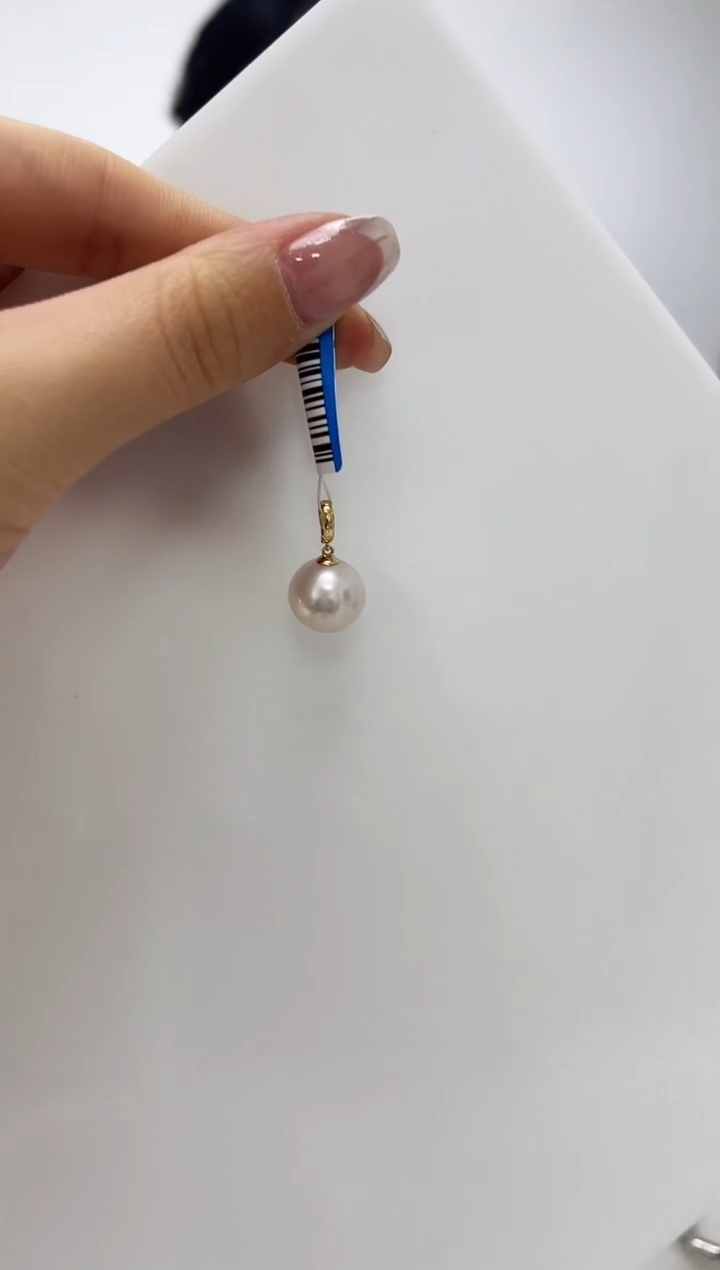 【闪购商品】淡水珍珠DA18K金镶嵌吊坠 B490