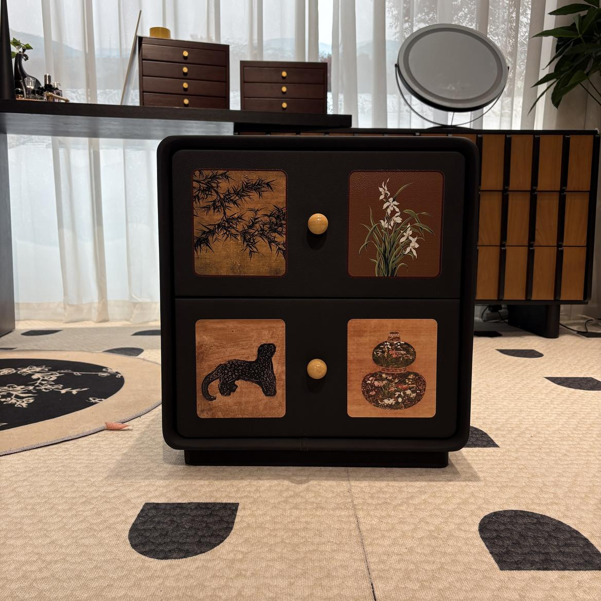 Z世代卧室改造必备！法式复古手绘雕花床头柜｜小众ins风家具