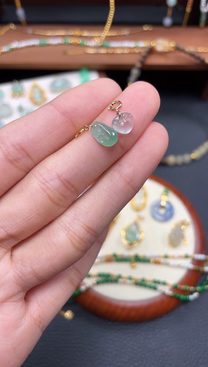 【闪购商品】翡翠吊坠(不含链)18K金镶嵌2个  JK253