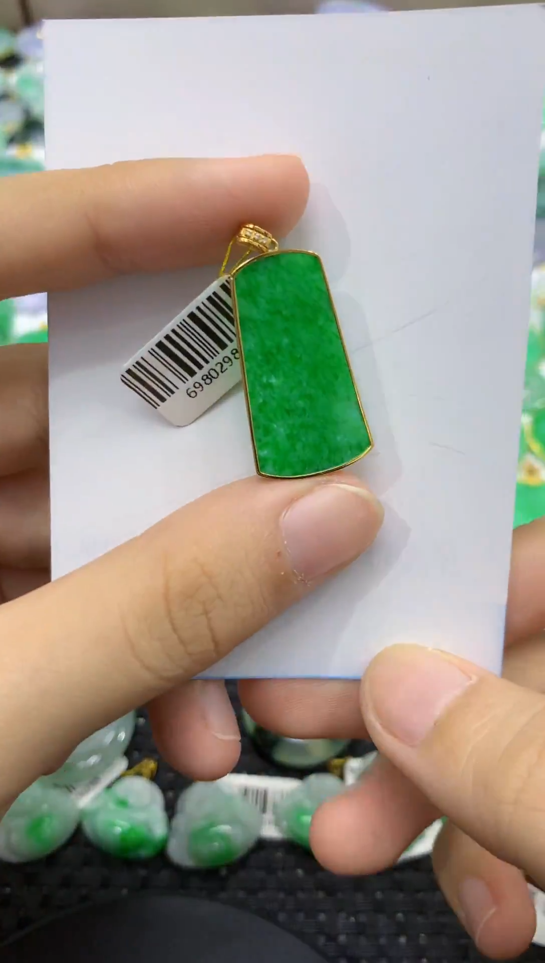 颈饰18K金镶嵌翡翠天然缅甸翡翠A货