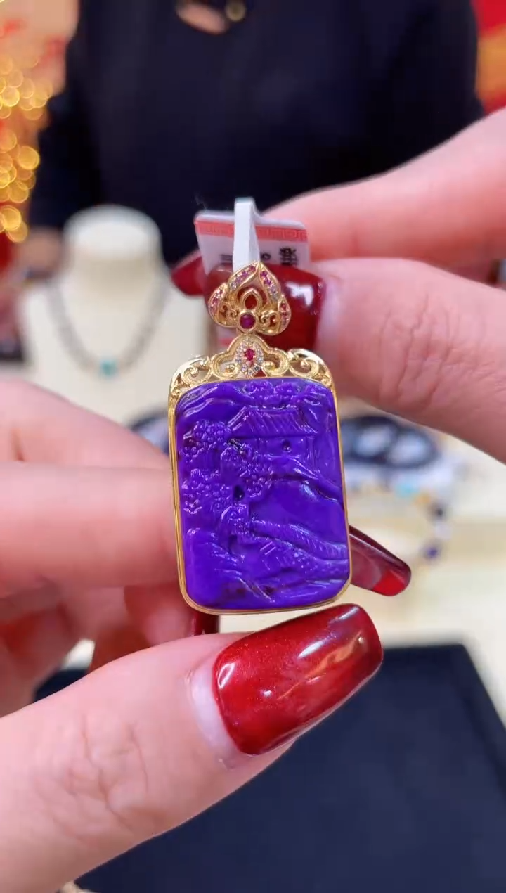 【闪购商品】苏纪石（舒俱来）颈饰18K金镶嵌@@ZY30912076