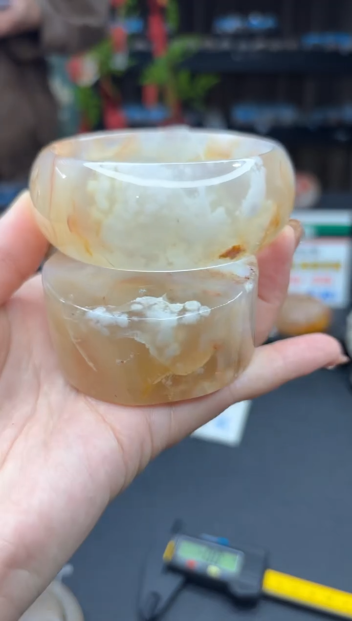 【闪购商品】石英质玉手镯未镶嵌226（62圈赠送镯心）
