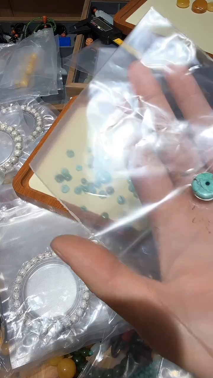 吊坠橄榄核小*2.04克小配饰