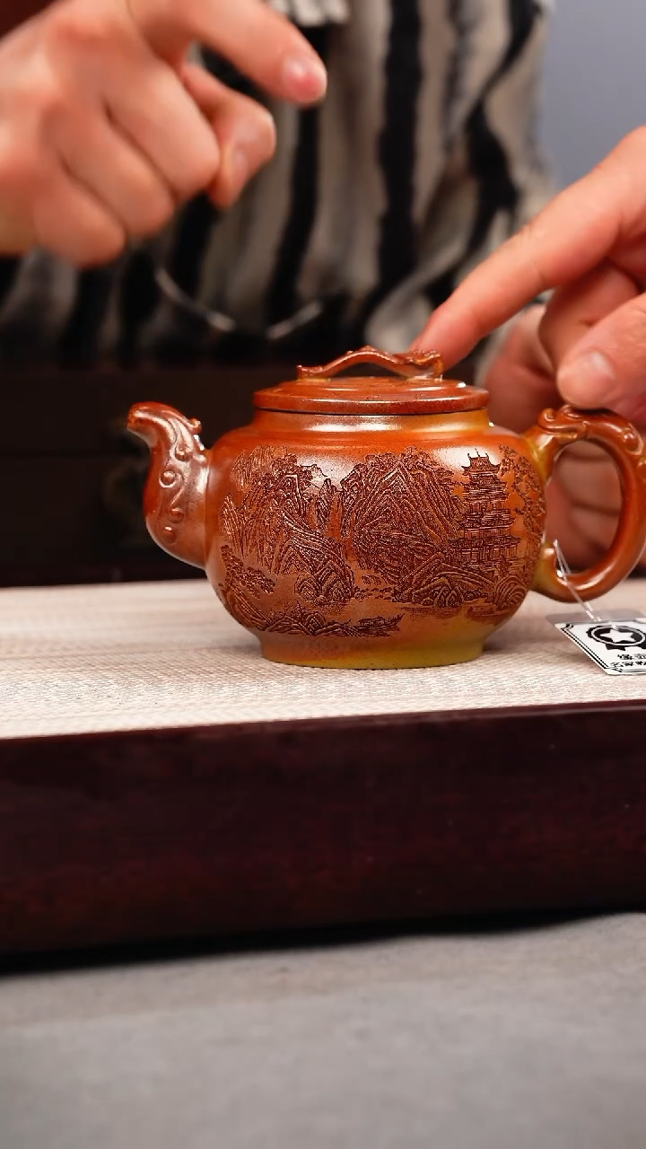 茶壶紫砂火云烧 如意鼓壶 刻绘