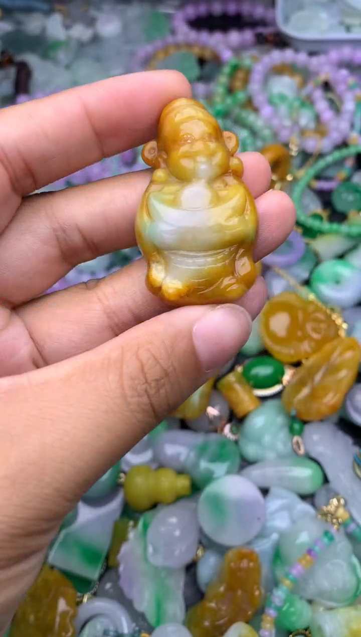 颈饰未镶嵌翡翠天然缅甸翡翠吊坠