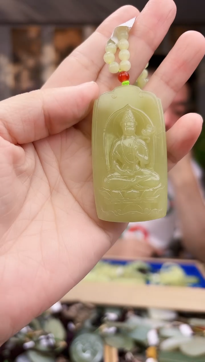 未镶嵌和田玉挂件拍一发一