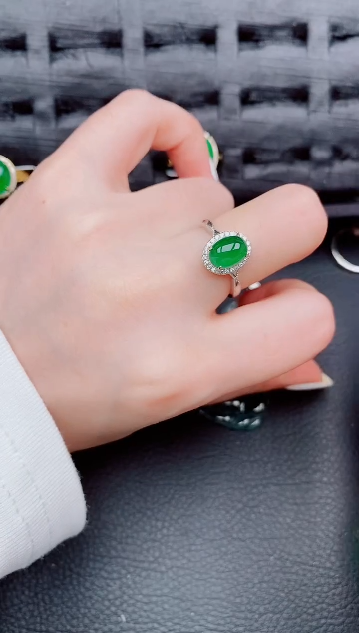 【闪购商品】翡翠戒指银S925镶嵌天然a货翡翠772
