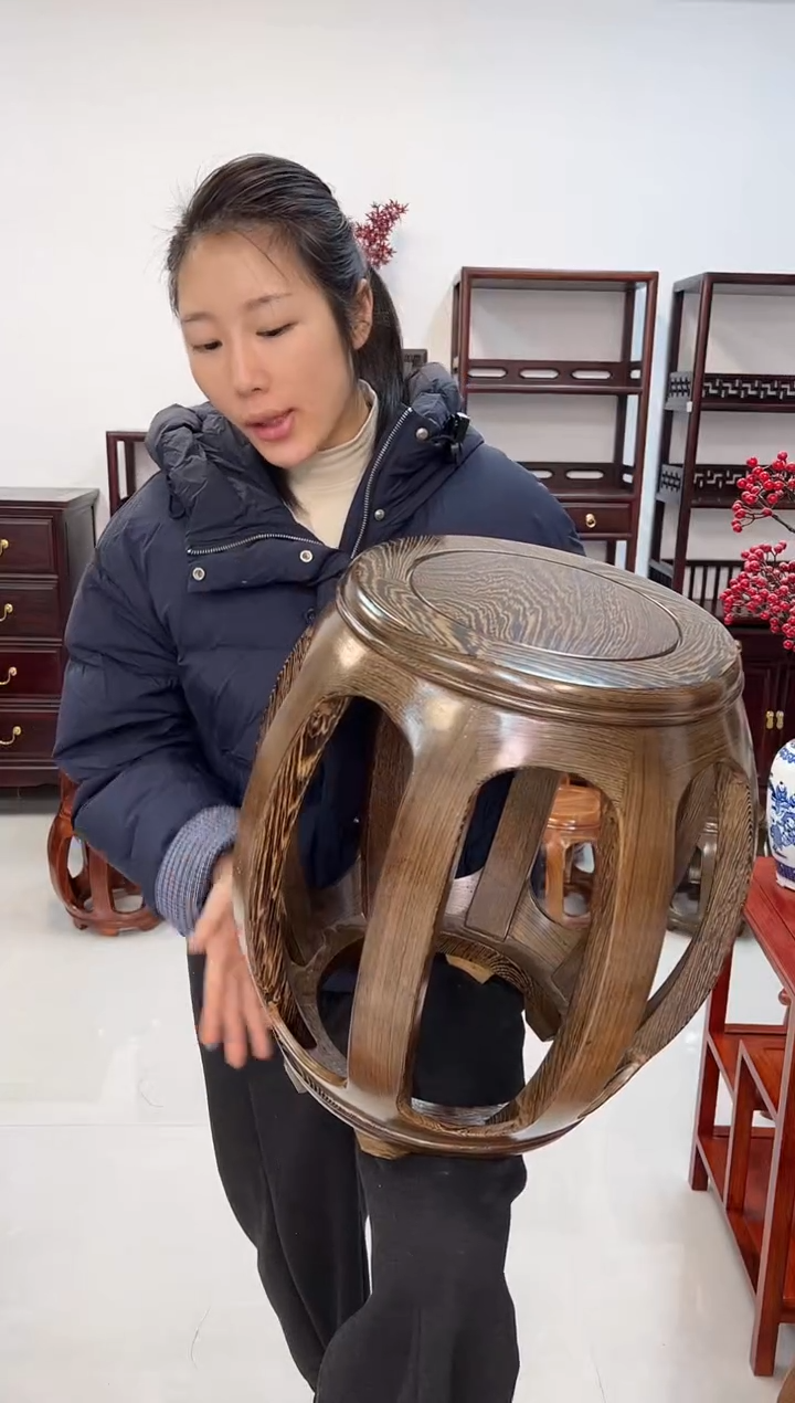 鸡翅木类家具国标红木鸡翅木大鼓凳假一赔四