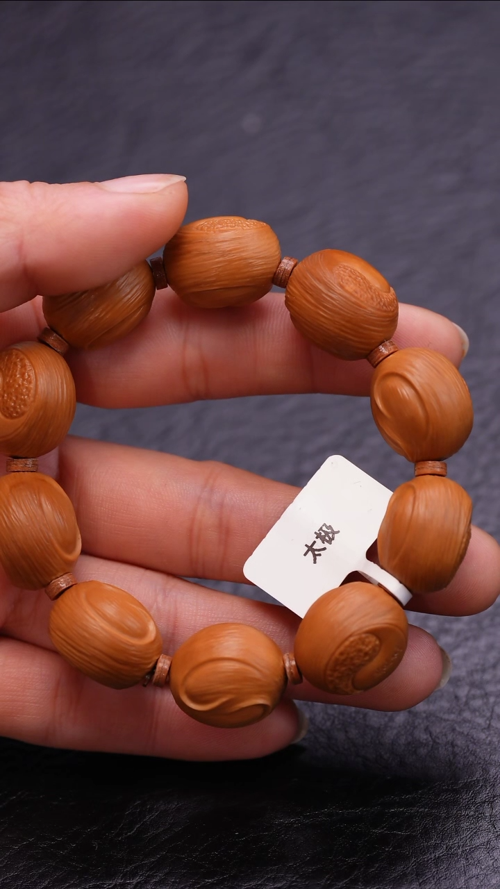 【闪购商品】橄榄核吊坠橄榄核