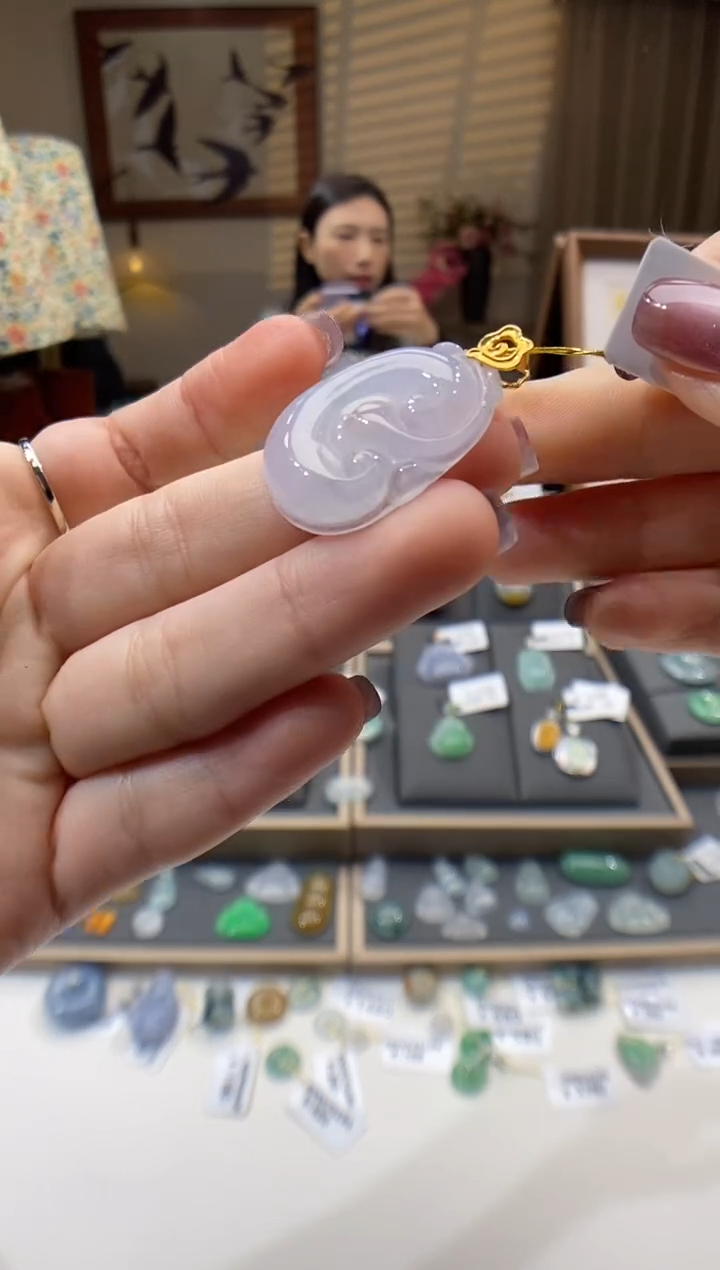 【闪购商品】翡翠颈饰18K金镶嵌如意