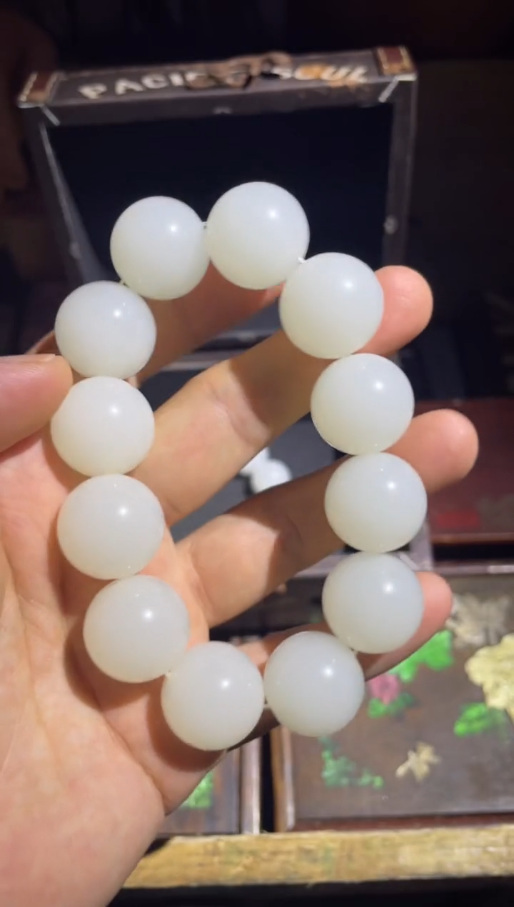 【闪购商品】白 手串 1件 