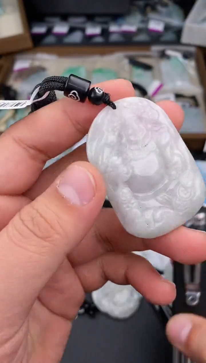 【闪购商品】翡翠颈饰未镶嵌  天然翡翠，一物一图