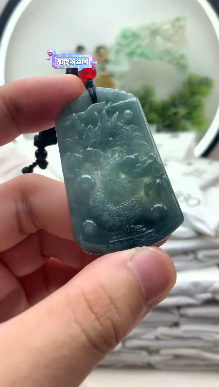 颈饰未镶嵌翡翠东***频挂件