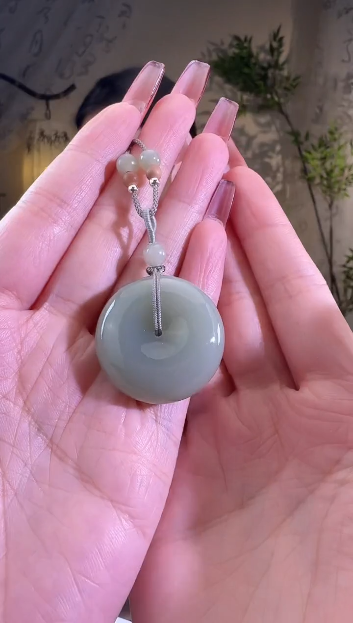 【闪购商品】和田玉颈饰未镶嵌平安扣