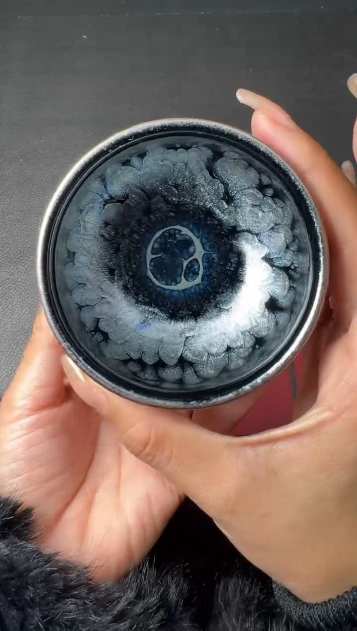 茶盏阙梅娇黑牡丹169