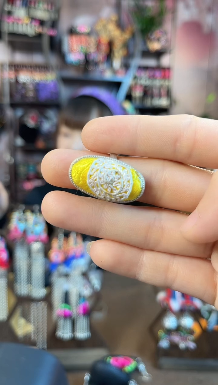 织绣民族风手工非遗老绣饰品436