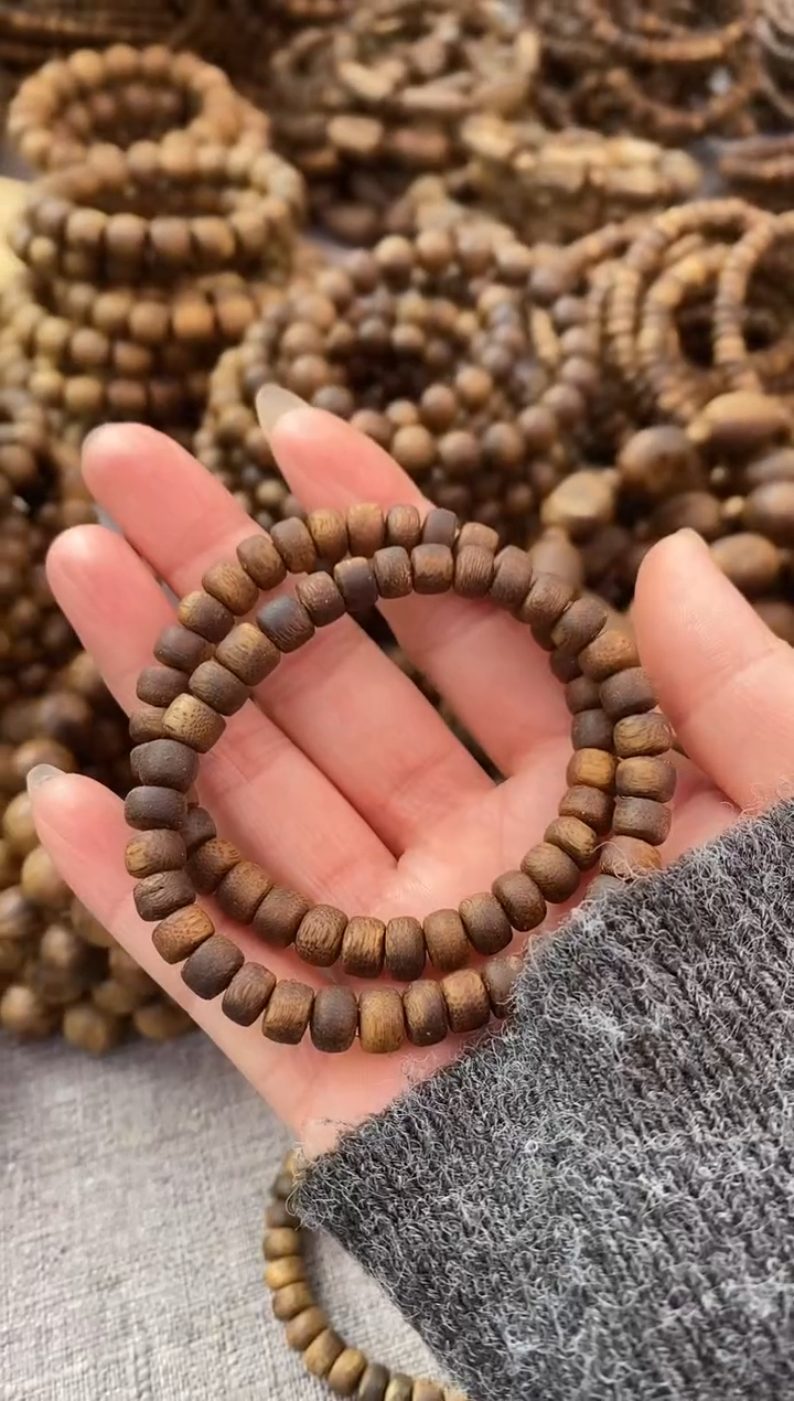 【闪购商品】沉香手串白棋随型片珠单圈棋楠手串多样性发一