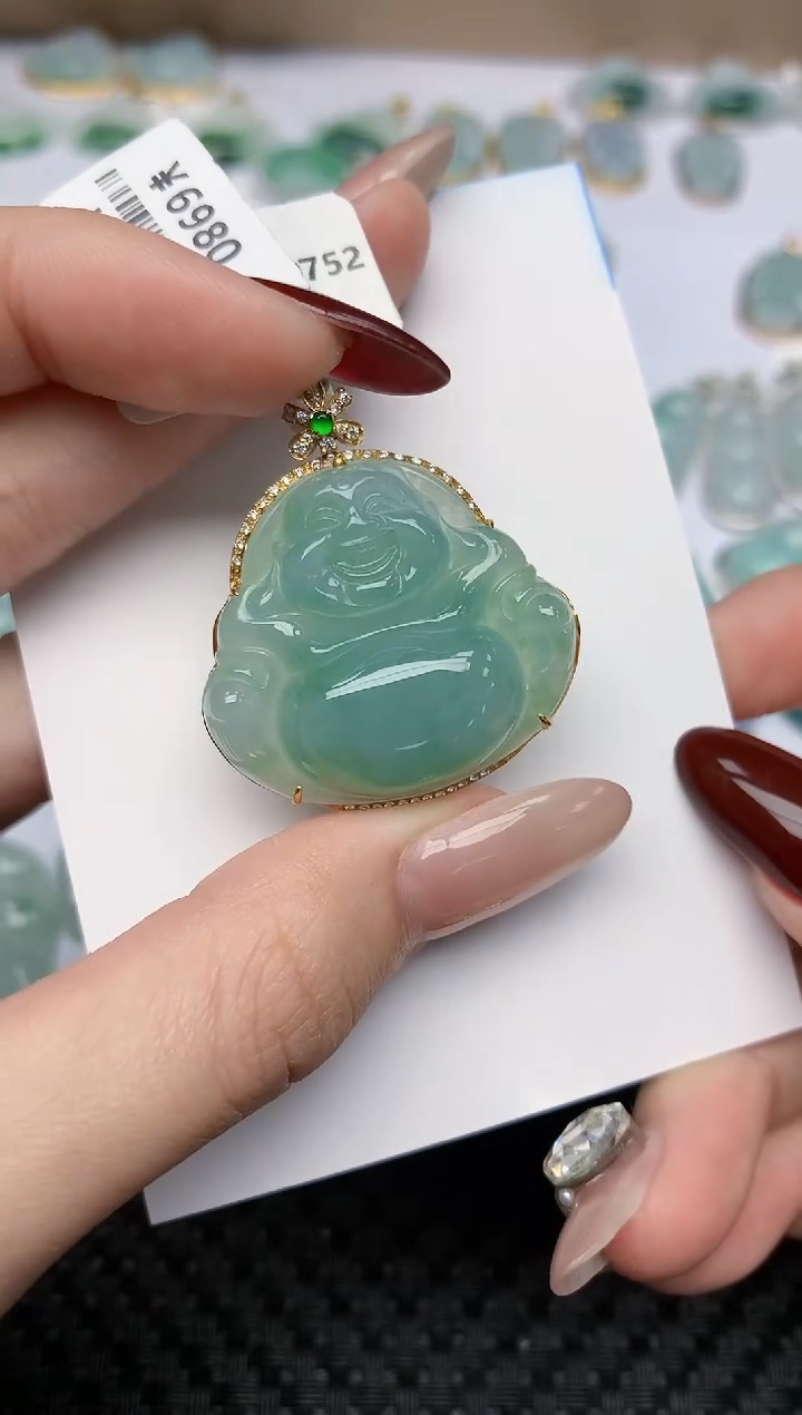 【闪购商品】翡翠颈饰18K金镶嵌天然翡翠a货