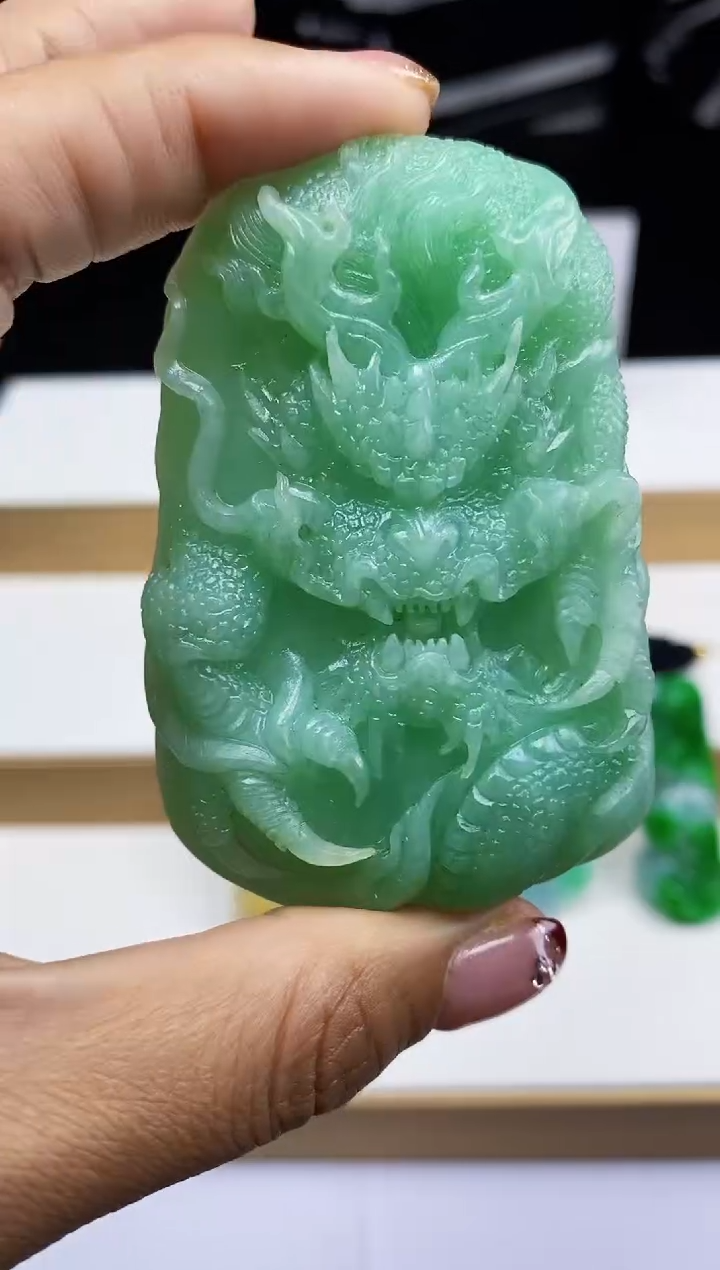 【闪购商品】翡翠颈饰未镶嵌翡翠A货