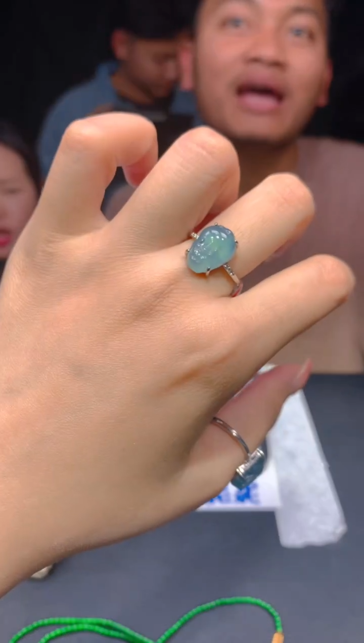 【闪购商品】定制翡翠未镶嵌20多样性发货（发其一）