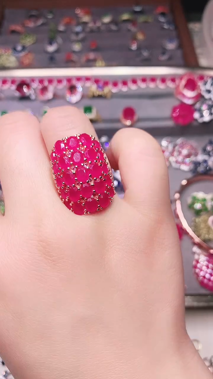 银S925镶嵌戒指红宝石....