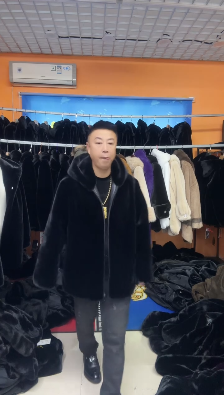 黑色上衣4XL  170-180斤