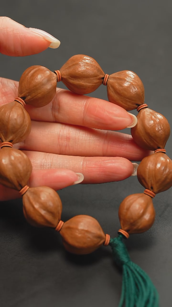 橄榄核手串2.2蜜桃臀素串