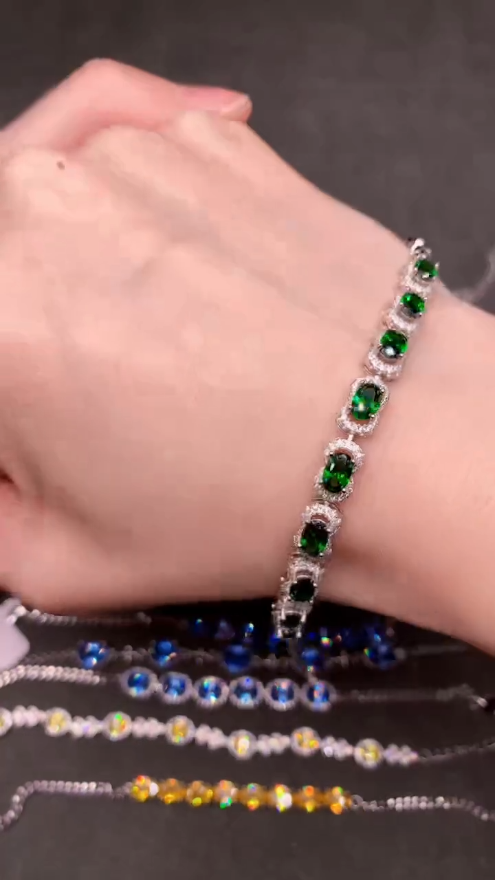 【闪购商品】透辉石手链银S925镶嵌......