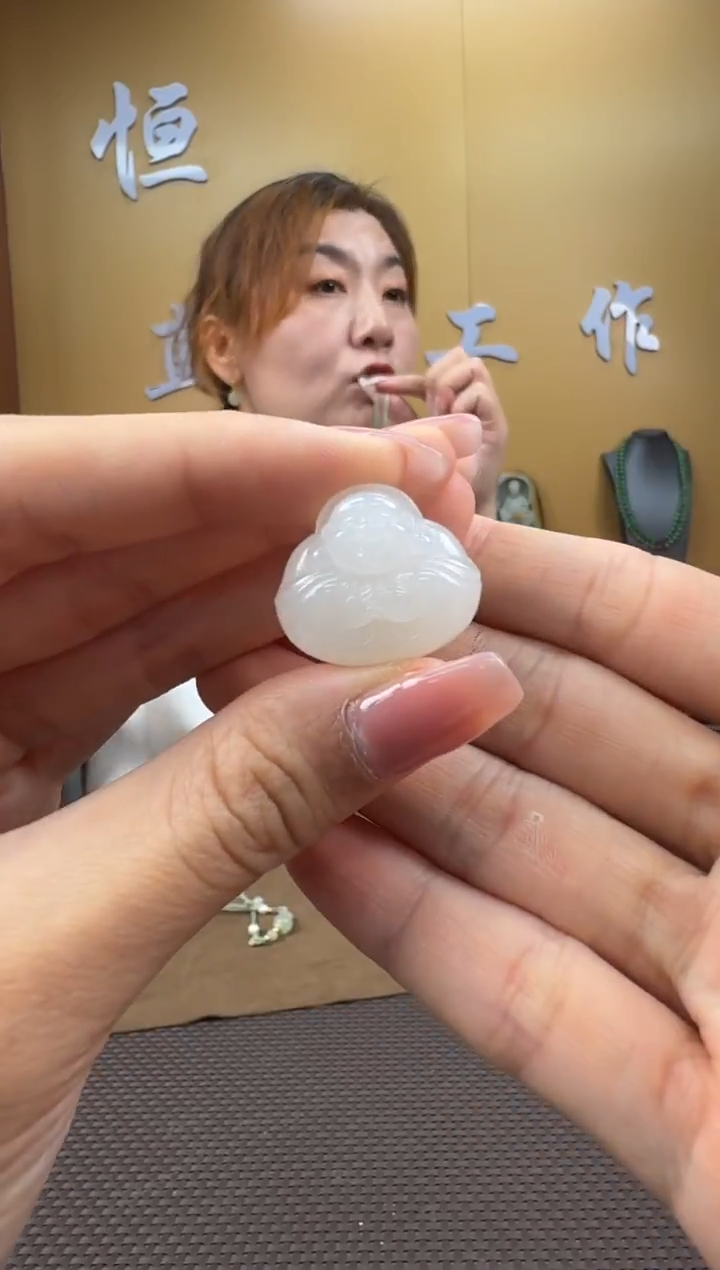 颈饰未镶嵌和田玉挂件佛