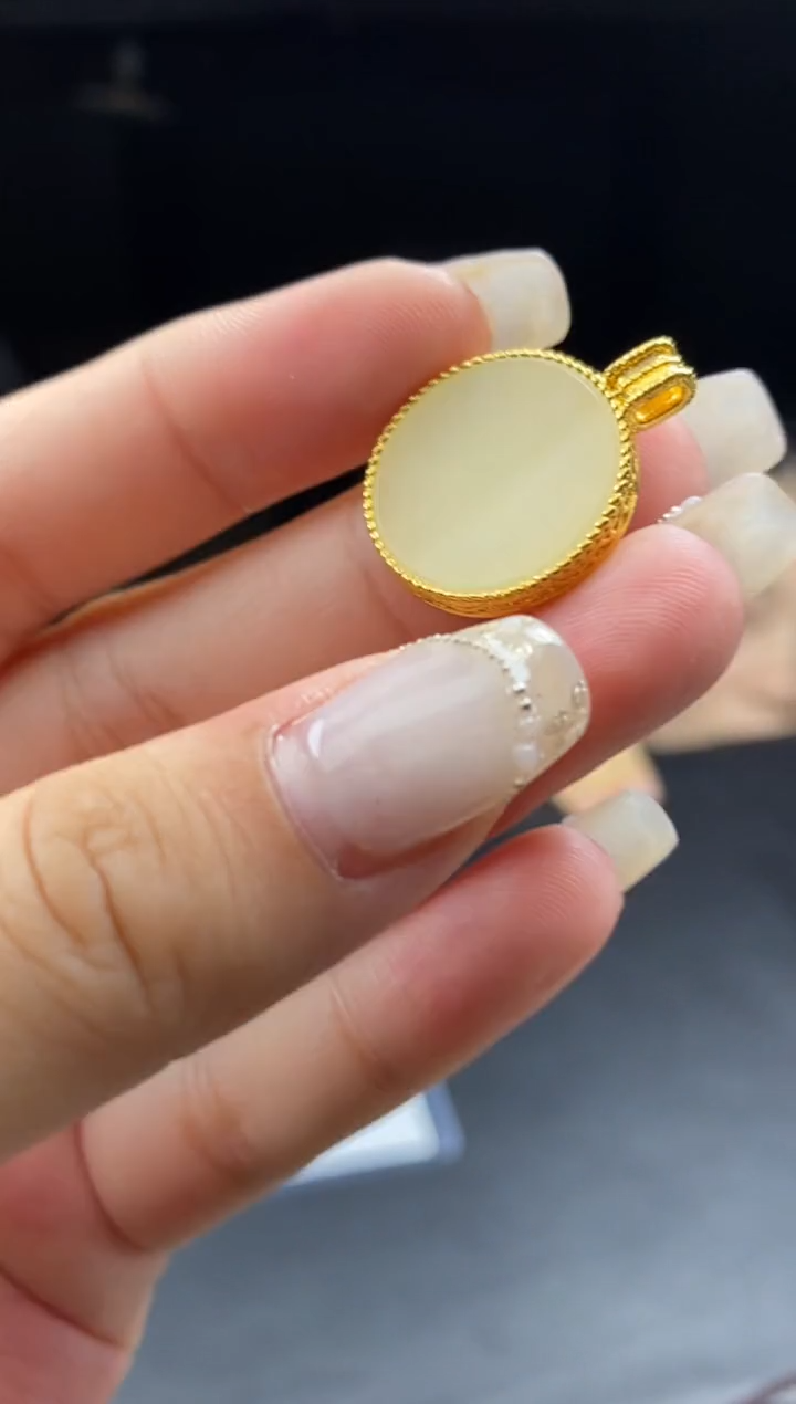 和田玉18K金镶嵌吊坠(不含链)多样性-吊坠-D6335