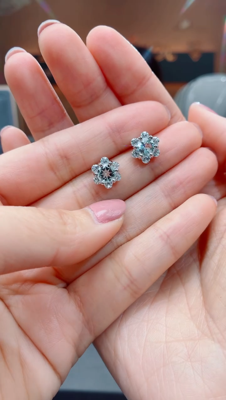 银S925镶嵌托帕石耳饰托帕石耳饰