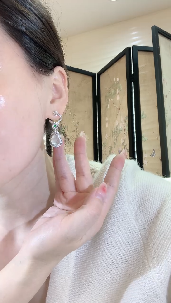 【闪购商品】翡翠吊坠(不含链)18K金镶嵌D38 多样性发货一件