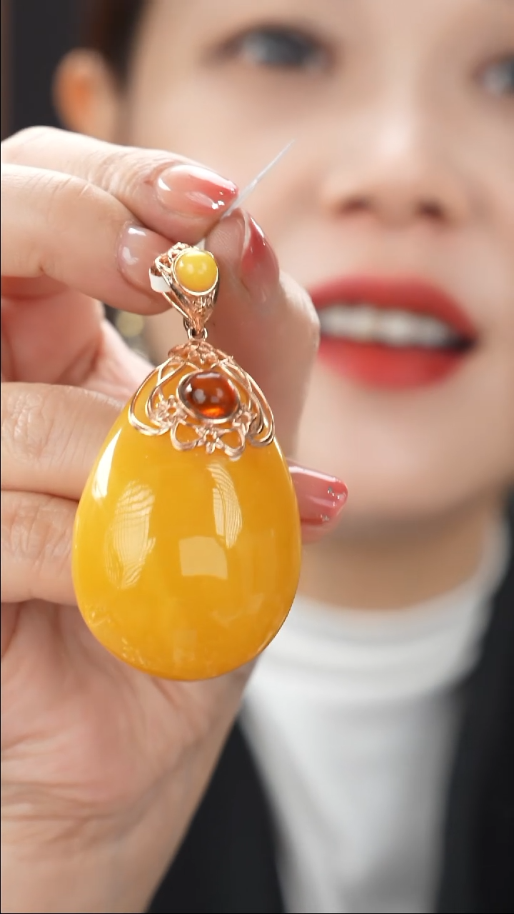 琥珀颈饰未镶嵌精品蜜蜡吊坠