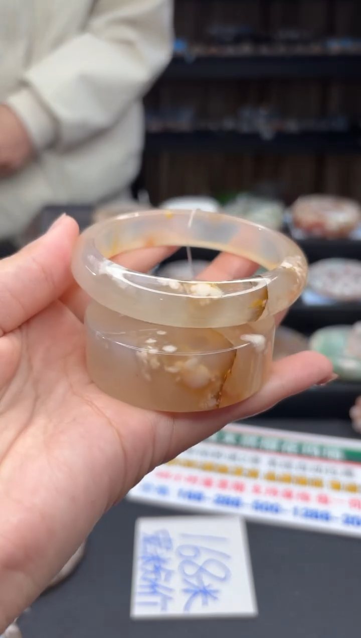 【闪购商品】石英质玉手镯未镶嵌266（58圈赠送镯心）