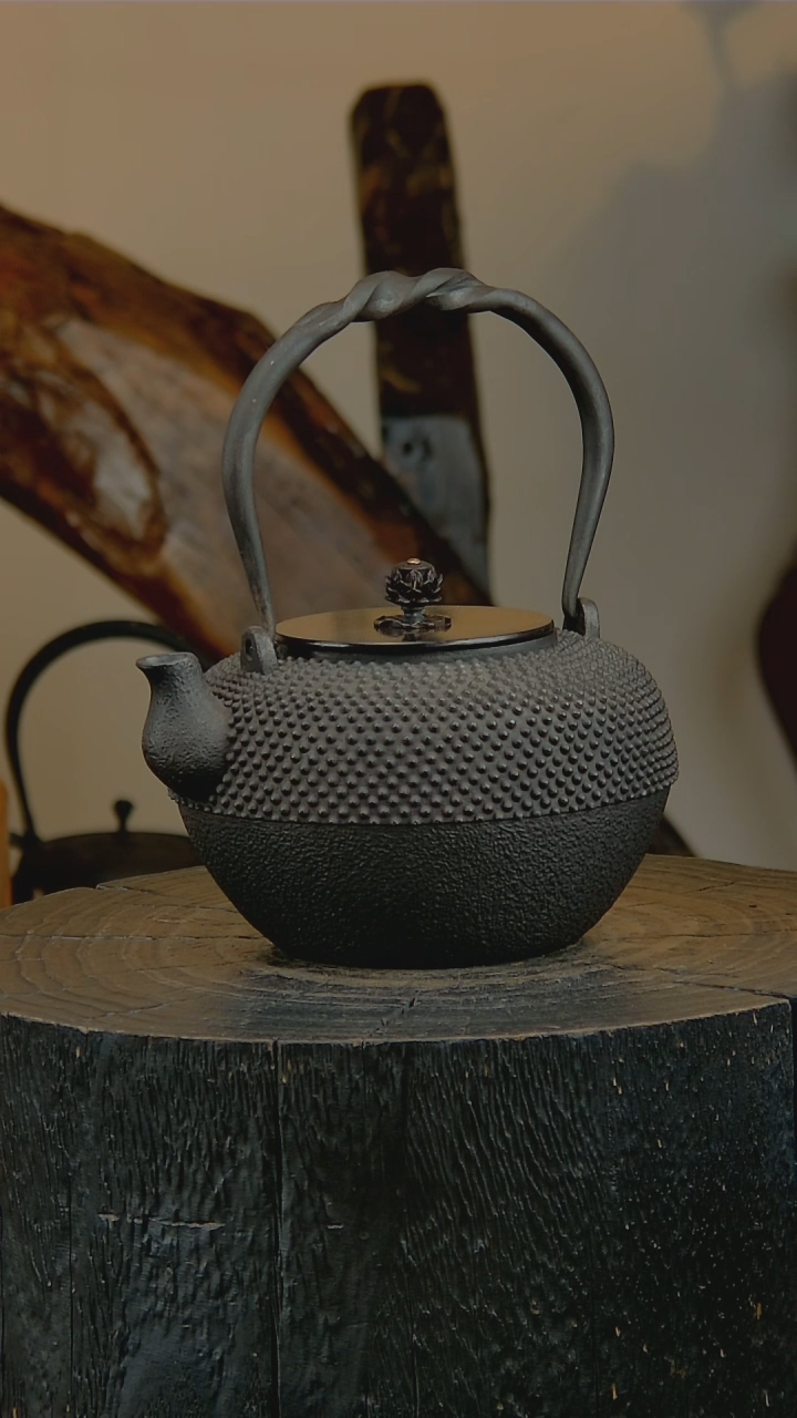 人不正经，壶。正经。。。。