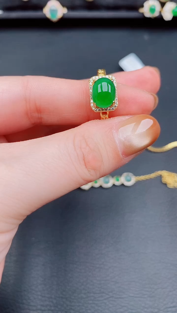 【闪购商品】翡翠戒指银S925镶嵌天然a货翡翠210