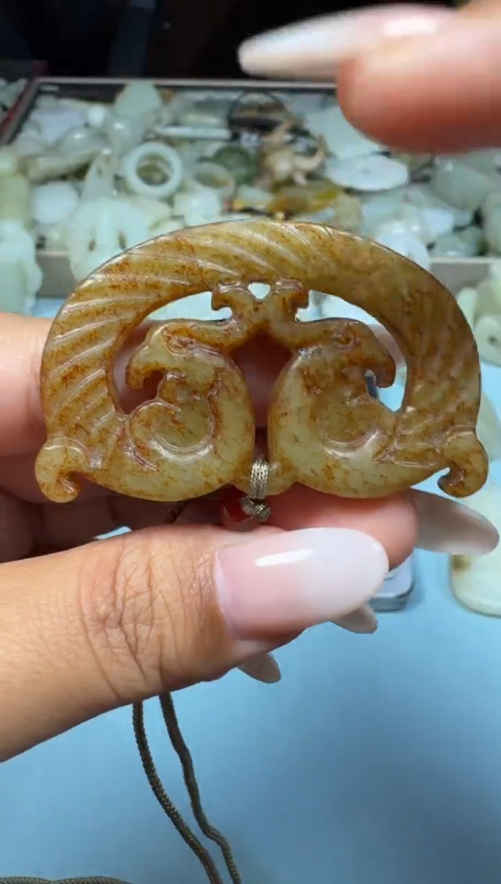 和田玉未镶嵌颈饰1