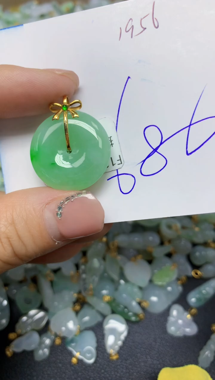 【闪购商品】翡翠挂件18K金镶嵌 天然翡翠A货·