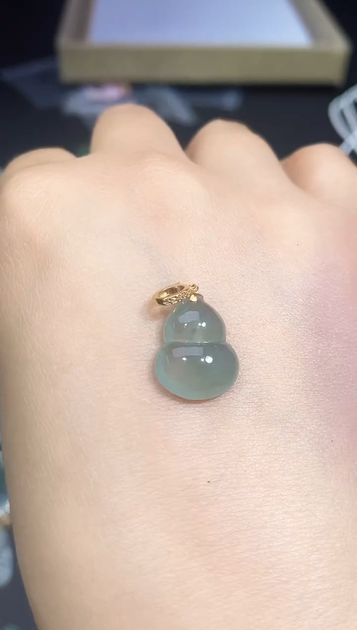 翡翠18K金镶嵌颈饰250527311