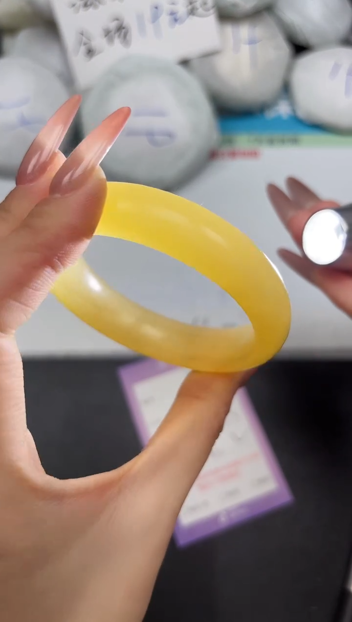 未镶嵌手镯石英质玉245-52-53