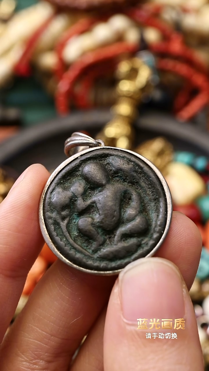 泰****城天铁配饰。。。。