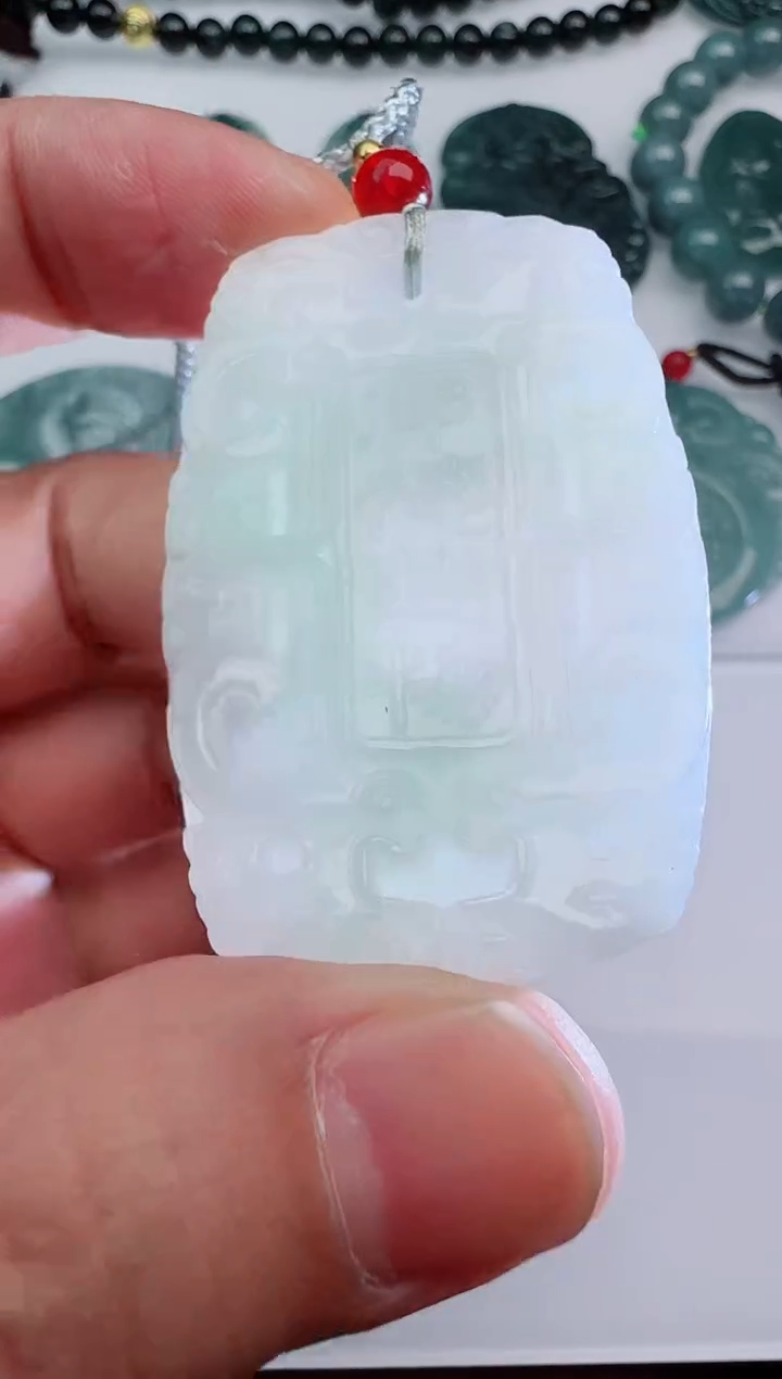 【闪购商品】翡翠颈饰未镶嵌1111111111