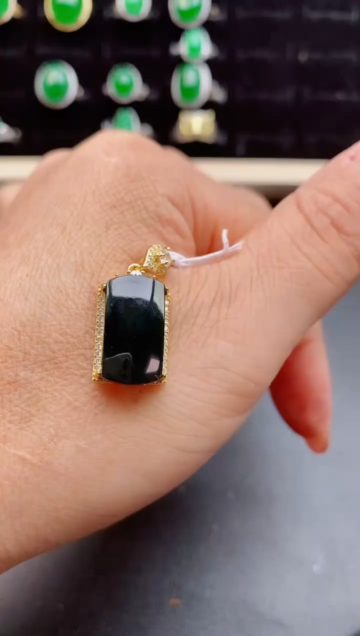 【闪购商品】翡翠吊坠(赠链)银S925镶嵌5080800