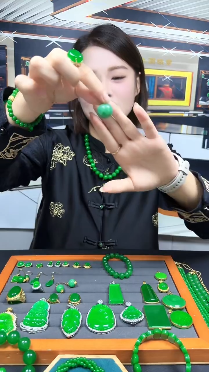 吊坠(赠链)14K金镶嵌翡翠缅甸