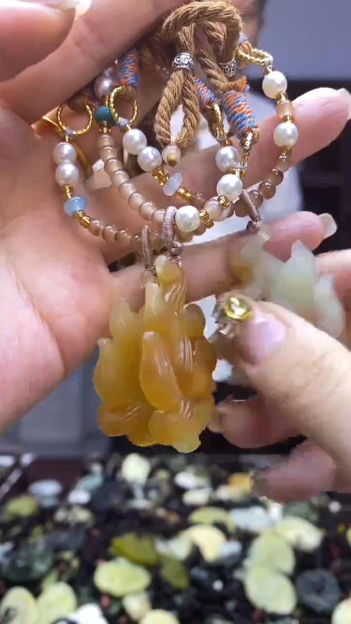 未镶嵌岫玉挂件多种品发其一